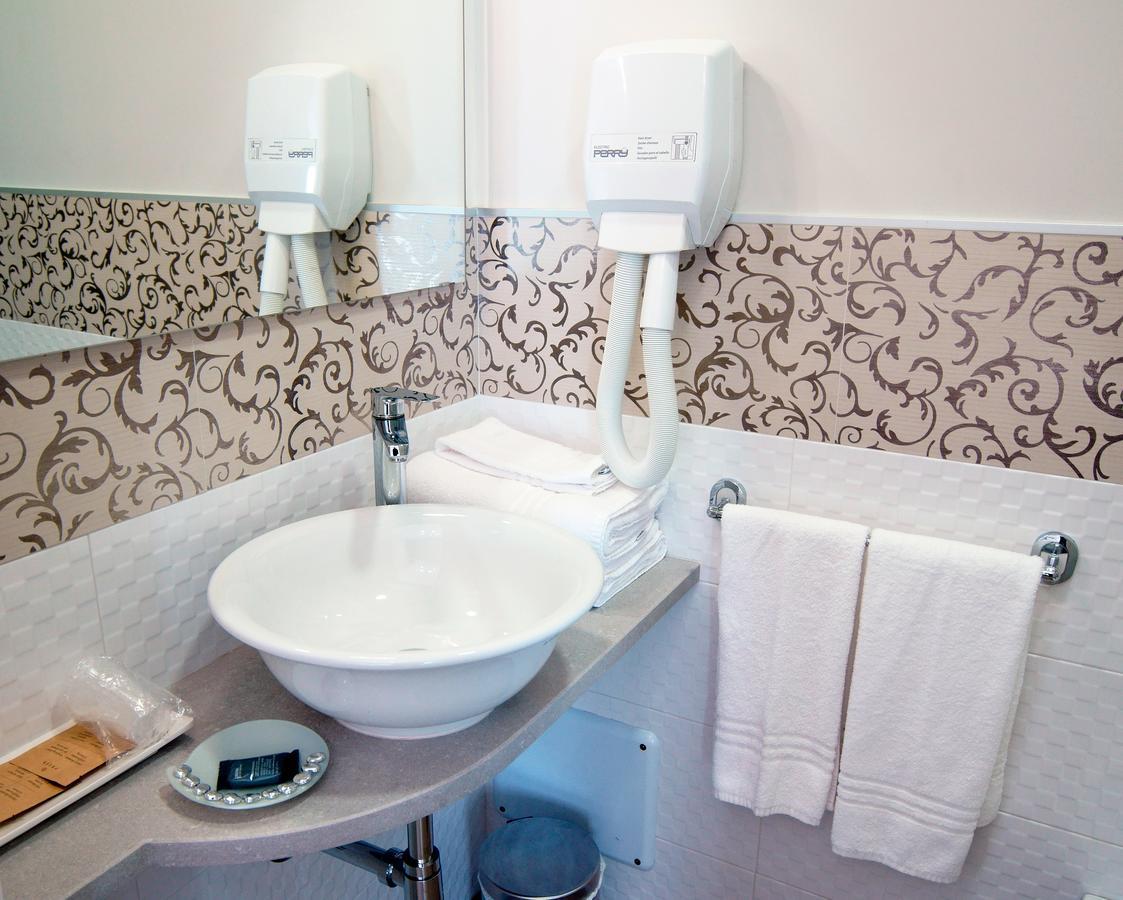 B&B San Trifone Adelfia Exteriör bild
